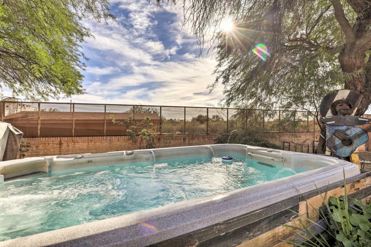 Pet-Friendly Tucson Casita Shared Hot Tub And Porch Villa Buitenkant foto