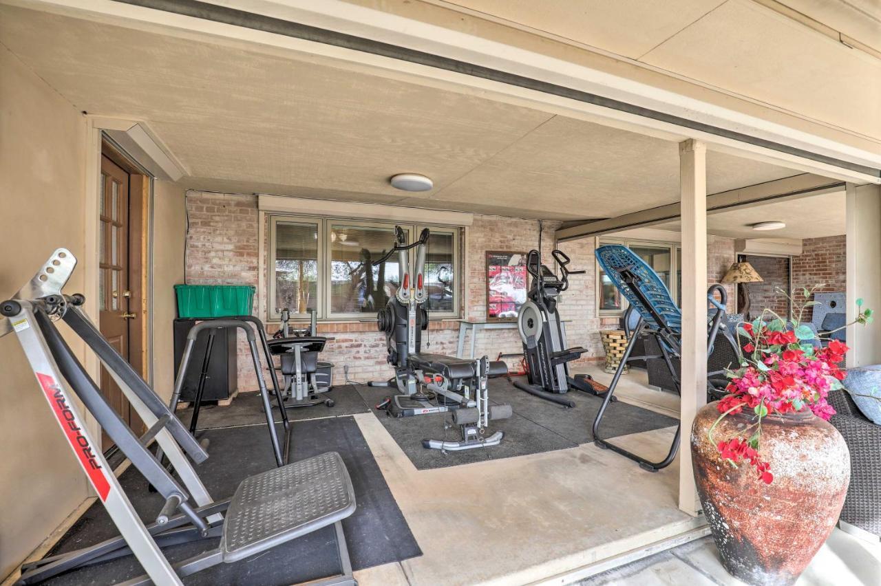 Pet-Friendly Tucson Casita Shared Hot Tub And Porch Villa Buitenkant foto